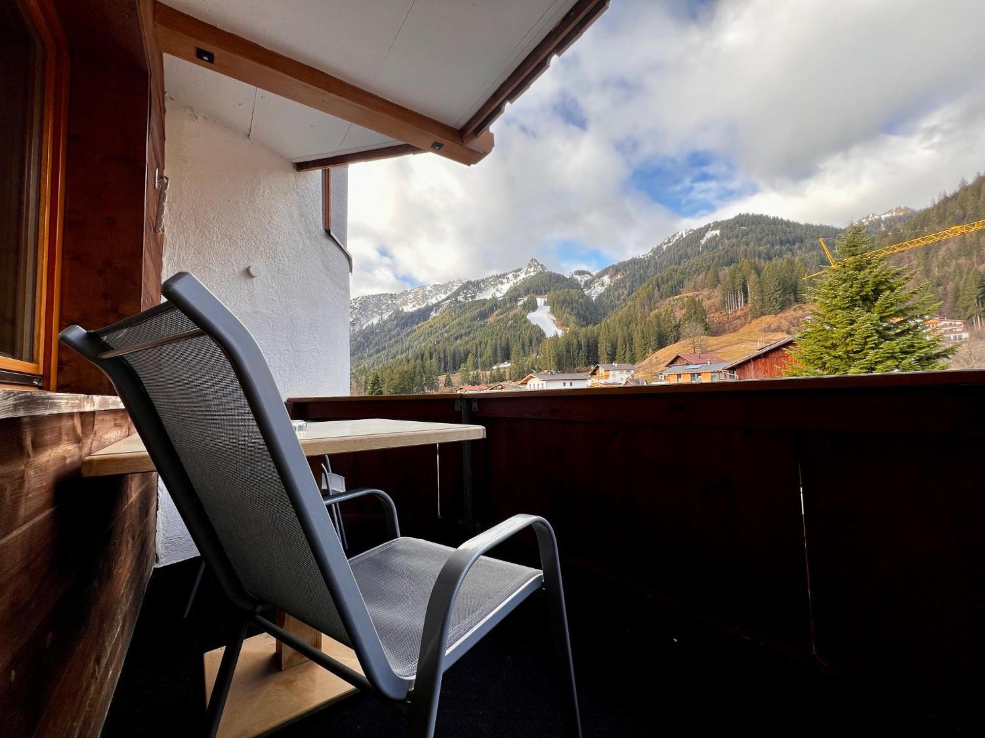 Lechlife Travelhouse Aparthotel Reutte Eksteriør bilde